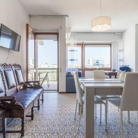 Apartamento Ferienwohnung Fuer 8 Personen Ca 100 Qm In Cattolica, Adriakueste Italien Kueste Der Emilia-romagna *